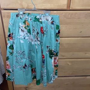 Women’s knee length skirt